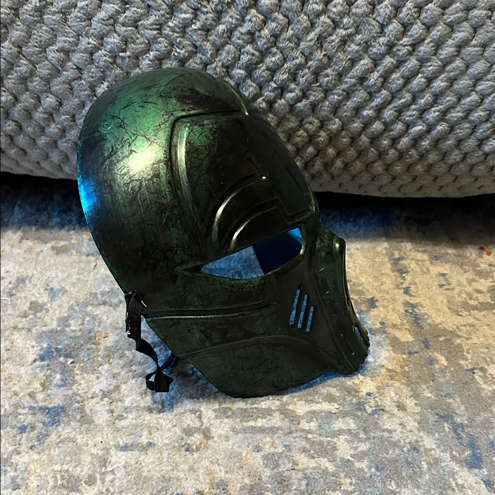 Greenbrier International hard shell mask